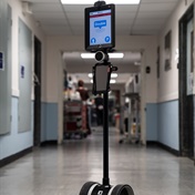 Covid-19: Robot Quintin connects patients in ICU with loved ones