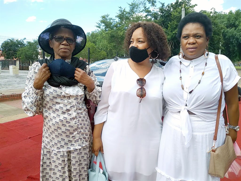 From left, Violet Mnisi, Eleanor mnisi and Nonhlanhla Mnisi who said Mshoza was the makoti they had always wished for. Photo by Zamokuhle Mdluli.