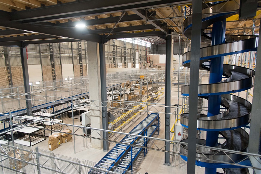 M24 Logistics' new warehouse is geared to serve a range of big players in the B2B and e-commerce market, as well as cater for SMEs. 