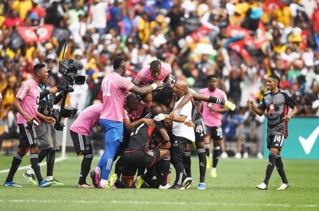 Sport | Are you not entertained?: Soweto giants' dazzling derby spoiled by angry Chiefs supporters