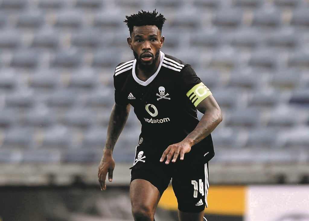 Thulani Hlatshwayo was not given any game time at Orlando Pirates after making a costly mistake earlier in the year . Photo: Sydney Mahlangu / BackpagePix