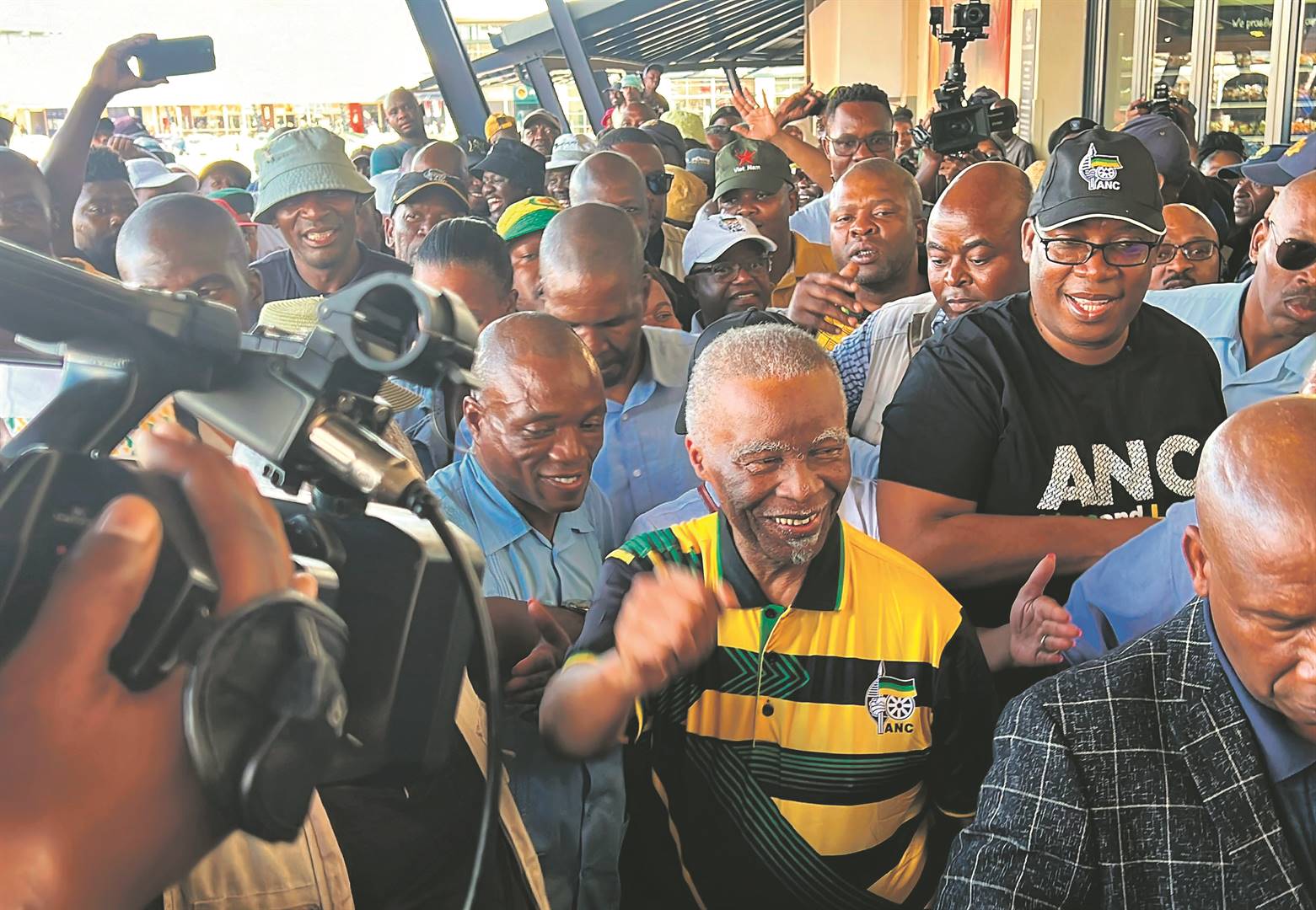 Former president Thabo Mbeki campaigning for the ANC at Jabulani Mall, Soweto, ahead of the 29 May general elections.