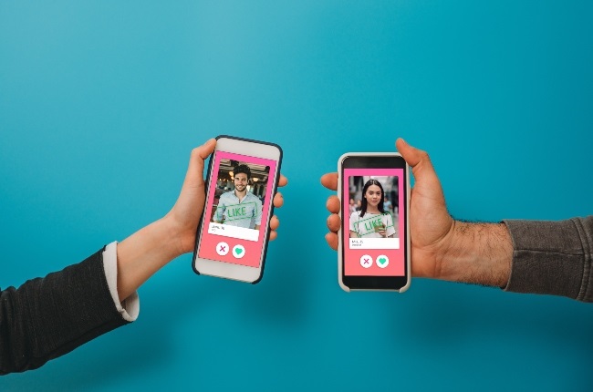 Tinder's Year in Swipe report revealed how the Covid-19 pandemic has shaped dating this year. (Photo: Gallo Images/Getty Images)