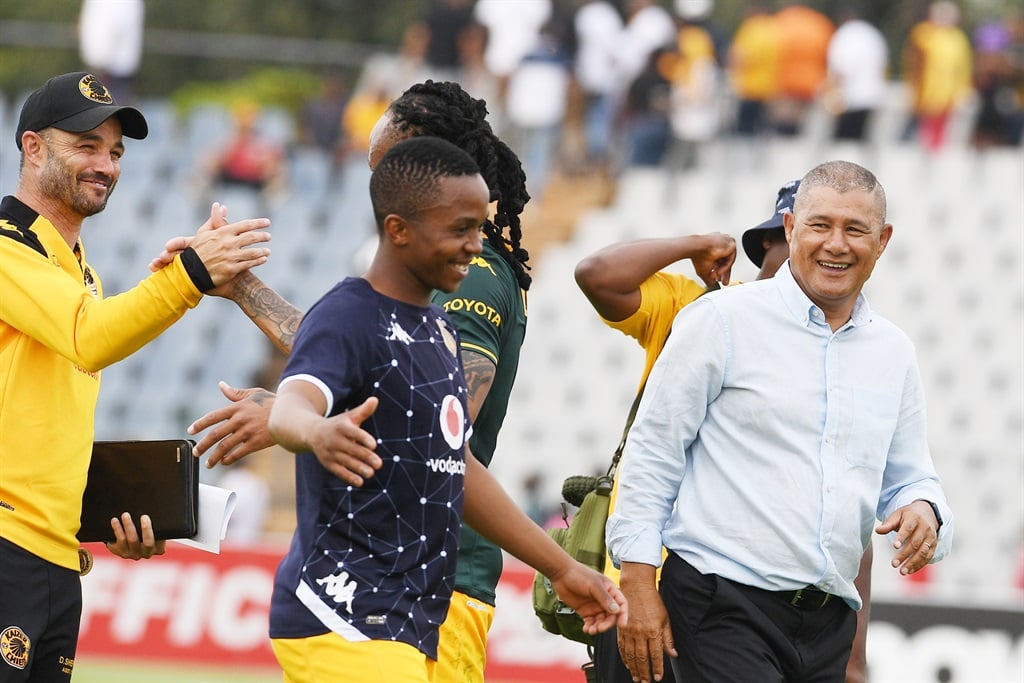 JOHANNESBURG, SOUTH AFRICA - NOVEMBER 26: Kaizer Chiefs coach Cavin Johnson celebrates with players during the DStv Premiership match between Moroka Swallows and Kaizer Chiefs at Dobsonville Stadium on November 26, 2023 in Johannesburg, South Africa. (Photo by Lefty Shivambu/Gallo Images)