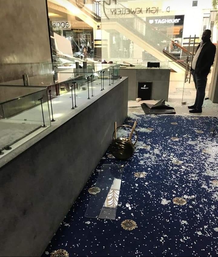 The store that was robbed in Gateway mall. Photo supplied