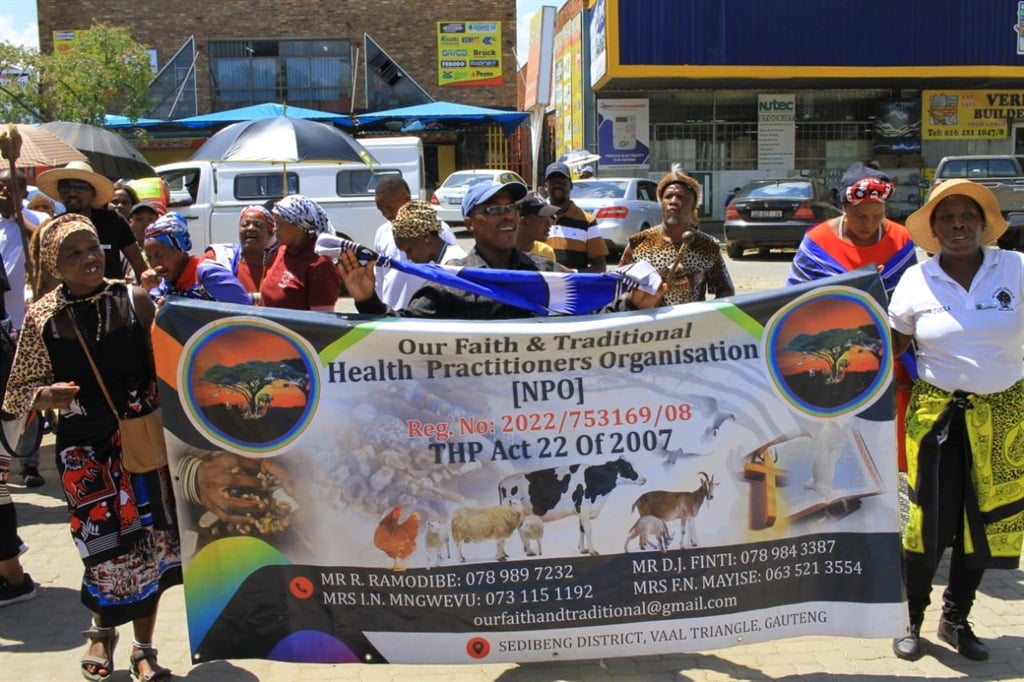 Izangoma marching to the Vereeniging Police Station to hand over a memorandum of grievances. Photo by Tumelo Mofokeng
