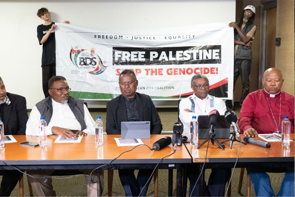The world snoozed on the Palestinians’ plight, says Reverend Frank Chikane | News24