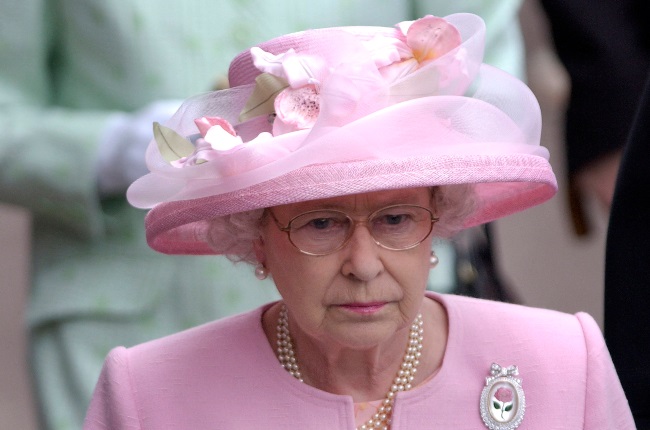 One of Queen Elizabeth's employees stole palace memorabilia worth more than R2 million. (Photo: GALLO IMAGES/ GETTY IMAGES)