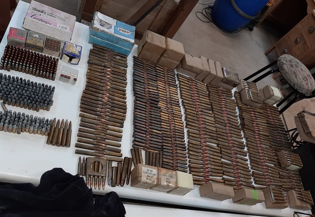Pics Guns And Ammo Found In Dam Near Oudtshoorn