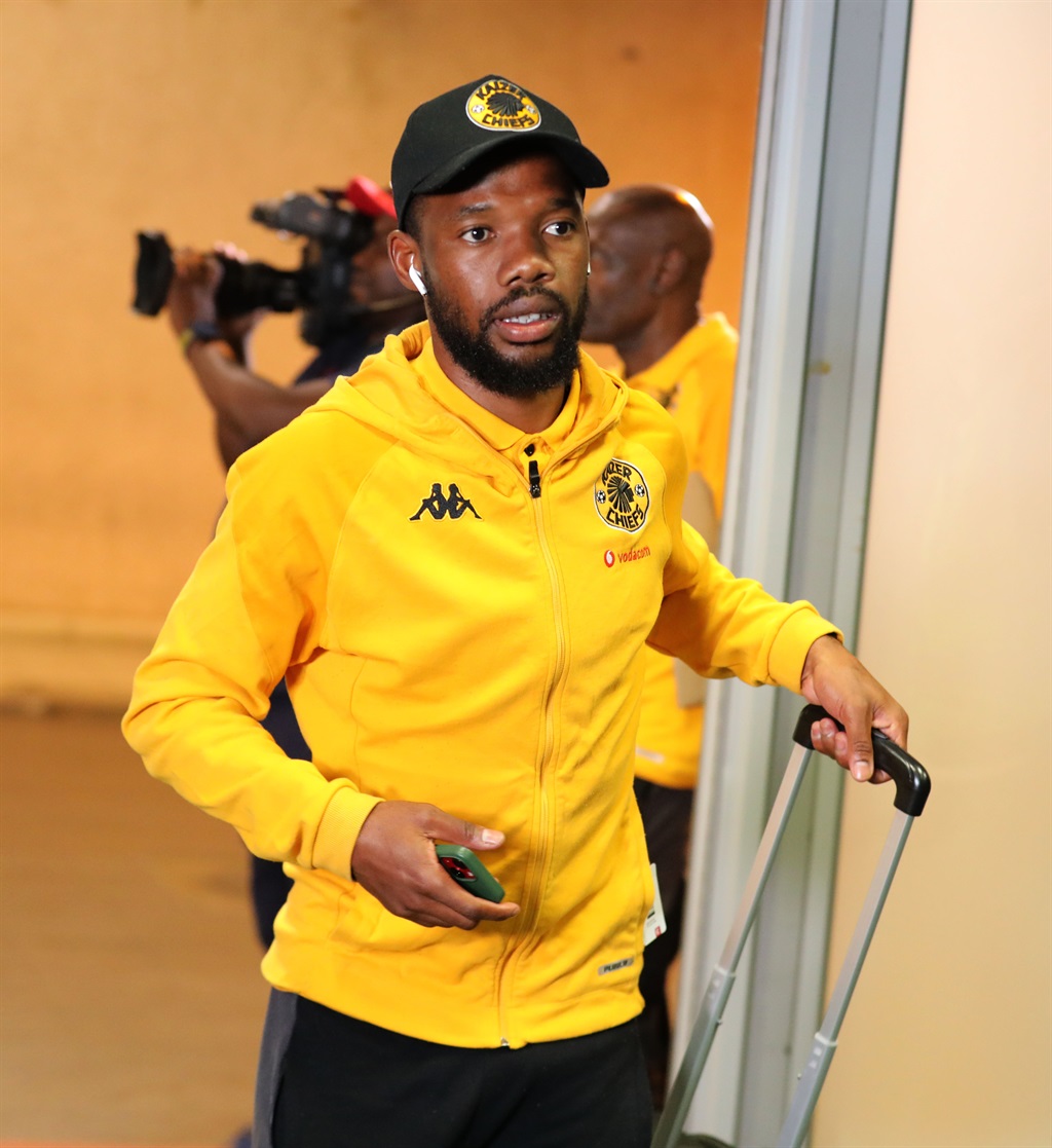 POLOKWANE, SOUTH AFRICA - SEPTEMBER 20: Mduduzi Mdantsane of Kaizer Chiefs arrive at the stadium prior to the DStv Premiership match between SuperSport United and Kaizer Chiefs at Peter Mokaba Stadium on September 20, 2023 in Polokwane, South Africa. (Photo by Philip Maeta/Gallo Images)