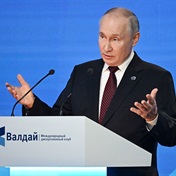 Putin offers citizenship to foreigners who fight for Russia