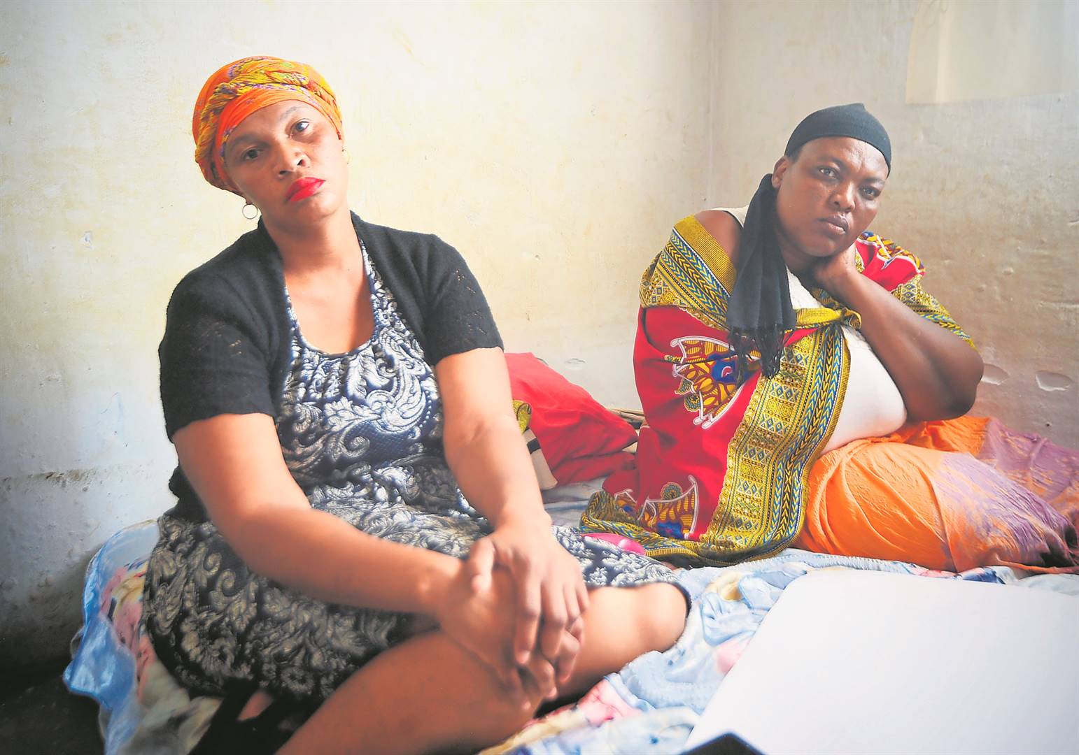 Nonhlanhla Cethe speaks about her late nephew Xolani Cethe, who drowned while trying to save a nine-year-old. With her is Xolani’s mum Phumzile Cethe.    Photo by Lucky Morajane
