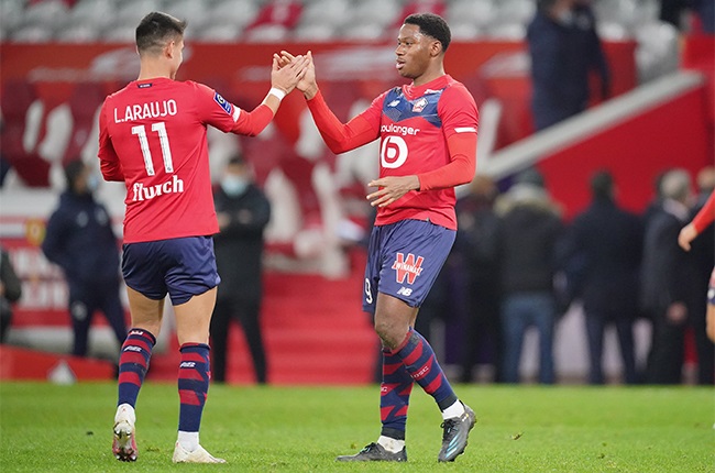 Jonathan David fires Lille level with leaders PSG | Sport