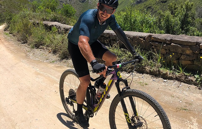 Former airborne soldier Jaco van Gass prefers to spend his yearend training cycle riding in South Africa. (Photo: Supplied)