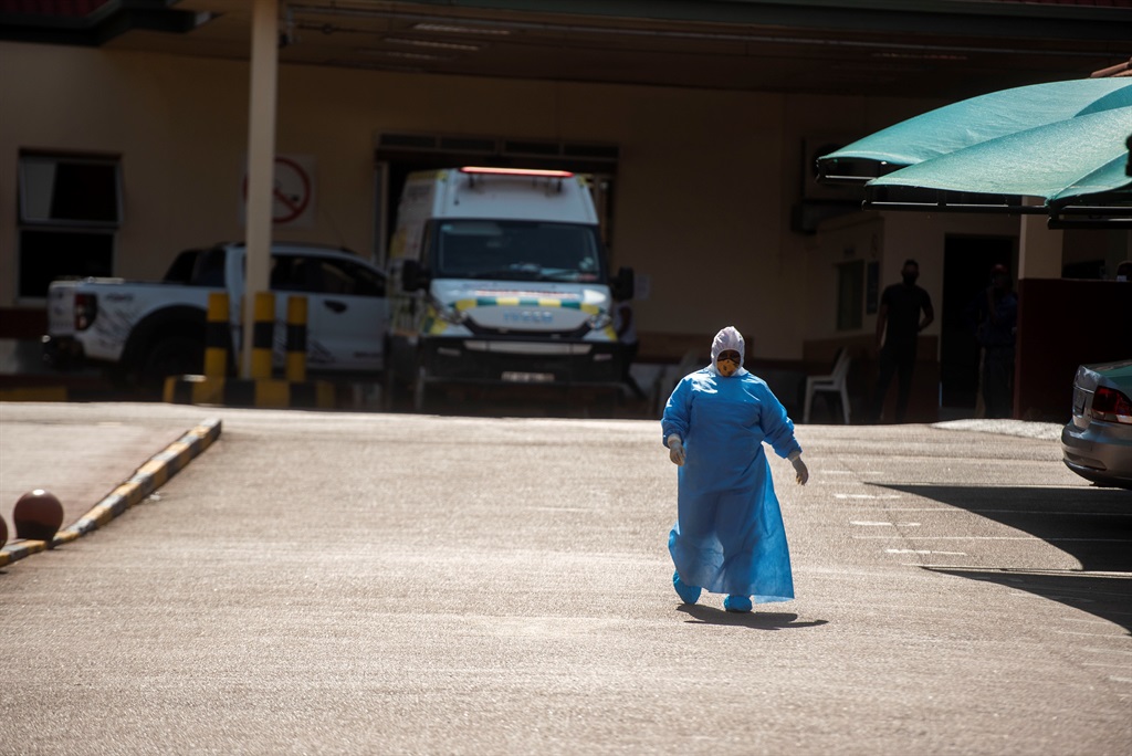 A health worker at the Tshwane District Hospital. (Alet Pretorius, Gallo Images)