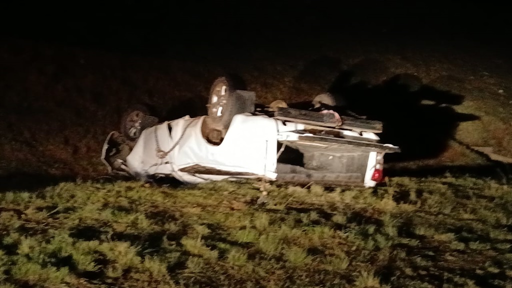 A Honda Ballade travelling to Mthatha collided with minibus taxi. 