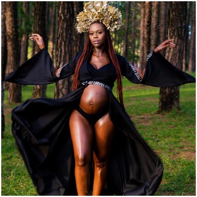 Sibusisiwe Jili's pregnancy shoot