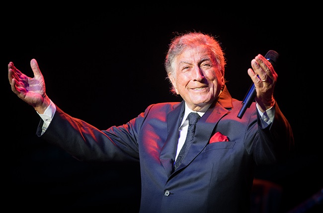 Tony Bennett reveals Alzheimer's diagnosis | Life