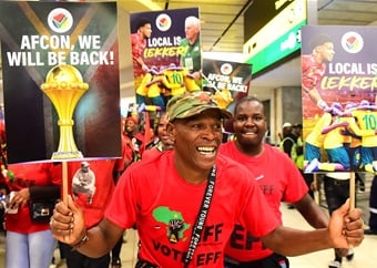 'Juju' reminds SA 'we are stronger together' as  red berets give Bafana rousing welcome