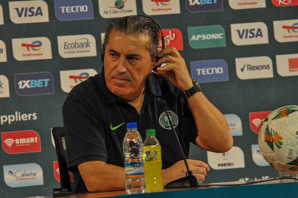 Nigeria boss Jose Peseiro has reportedly overtaken Carlos Queiroz as the leading candidate to become the new head coach for the Algeria national team.