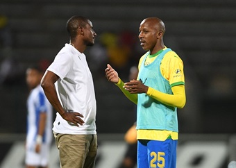 Mokwena juggles pleasing Broos as Sundowns' Bafana stars take strain
