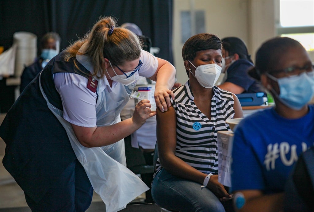 Health Workers during Premier Makhura's visit to Netcare Milpark Vaccination Site.