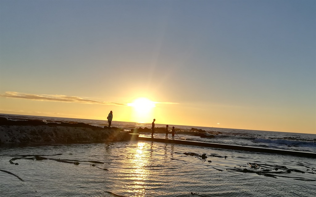 Sea Point beach in Cape Town at sun set. (News24)