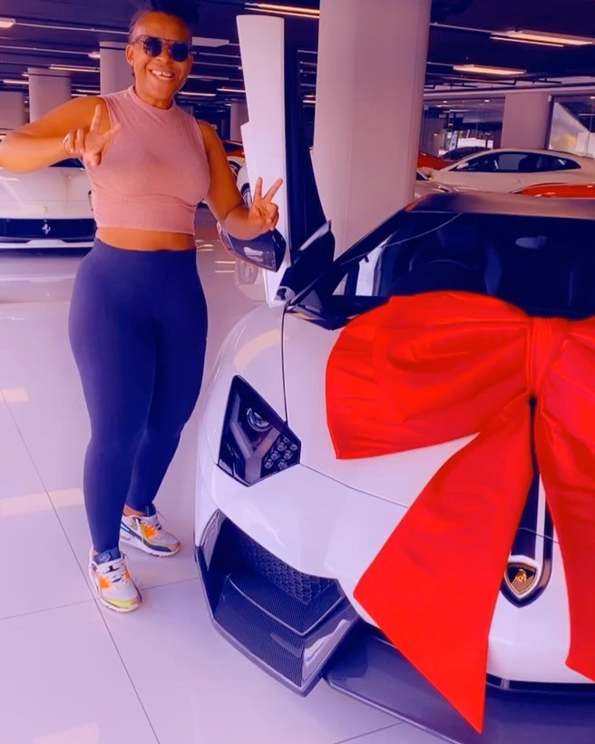 Zodwa Wabantu buys a Lamborghini