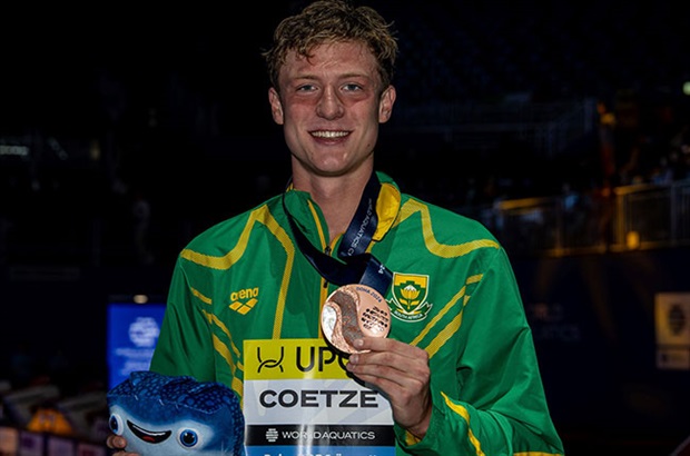 <p><strong>RESULT</strong></p><p>South African swimmer <strong>Pieter Coetzé</strong> powered to claim the country's first medal at the World Aquatics Championship in Doha on Friday evening.</p><p>The 19-year-old from Pretoria held his nerve in the final 50m in the Men's 200m backstroke final to touch the wall third in a personal best of <strong>1:55.99</strong>.</p><p>Coetzé swam from eighth to third place to claim bronze as&nbsp;Spain's Hugo Gonzalez took gold in 1:55.30 and Switzerland's Roman Mityukov the silver in 1:55.40.</p><p>Coetzé and the rest of the South African swimmers will be using the World Aquatics Championships as preparation for July's Paris Olympics.</p><p></p>