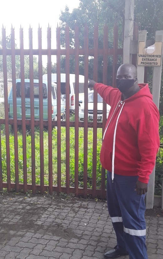 Muzi Mtsweni shows his Toyota Venture taxi locked  in at Leslie cop shop.