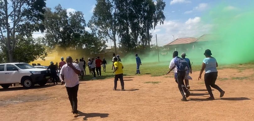 Over 200 outraged parents disrupted Phutha Primary