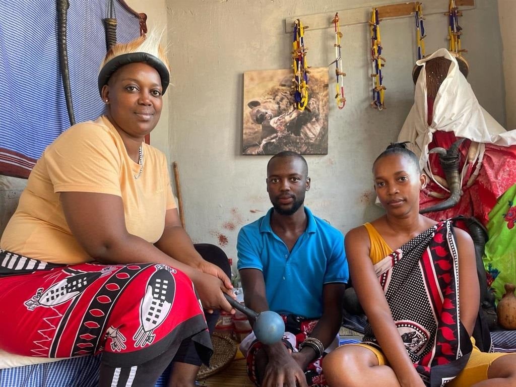 From left: Mary Molai Mzilikazi, Matlhatsi Molai Dlulabahlezi and Lucia Molai Mzilikazi ka Mashobane are working together to heal people.