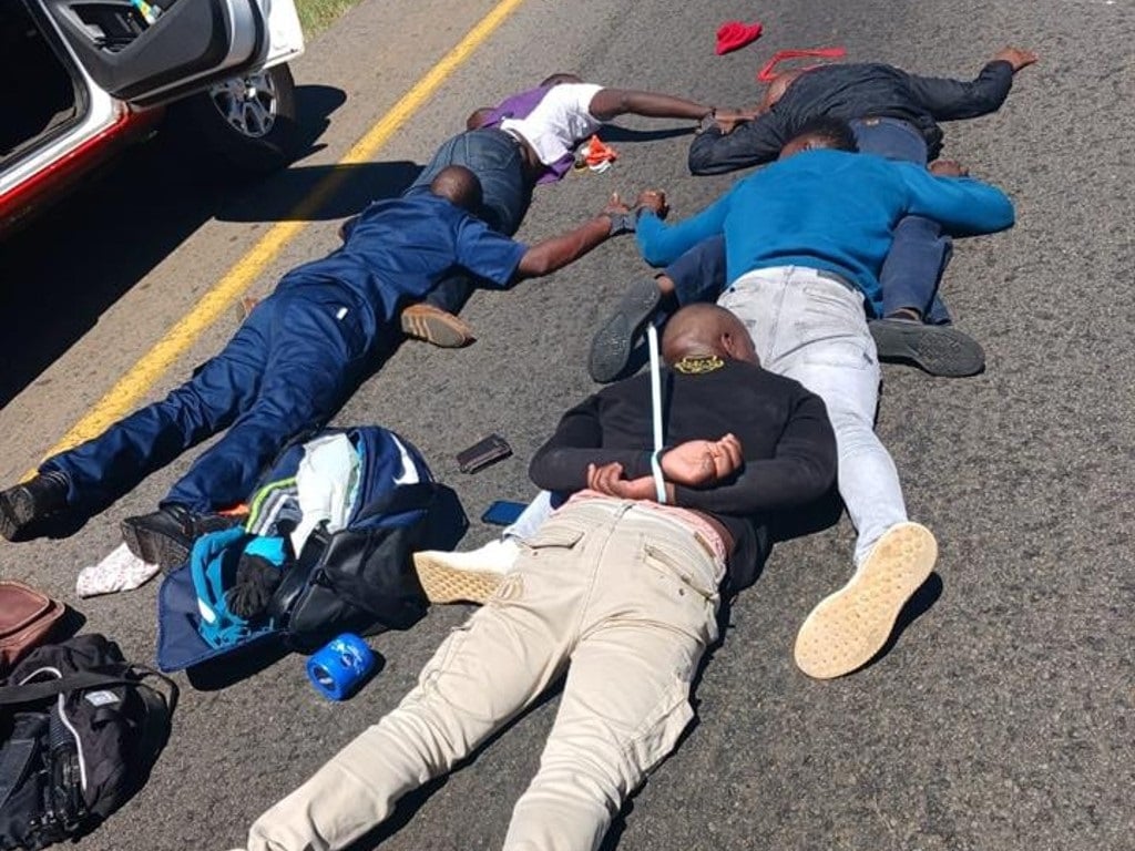 News24 | Gauteng police foil planned robbery on courier vehicle in Sandton