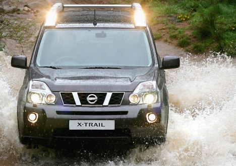 Nissan has expanded its X-trail range with turbodiesel power, in both 4x2 and 4x4 configurations. You don’t get the petrol models CVT gearbox option though. 