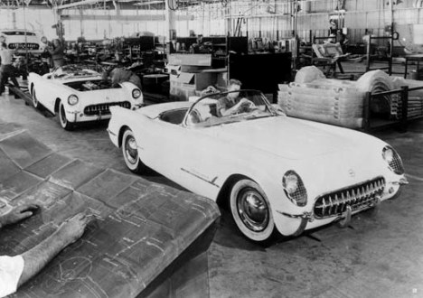 The seminal American performance car, Chevrolet’s Corvette, rolls off the production line in 1953. It’s one of GM’s top ten production cars of the last 100 years. 