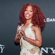 Three Grammys, multiple sold-out shows and a new album on the way – singer SZA is sizzling!