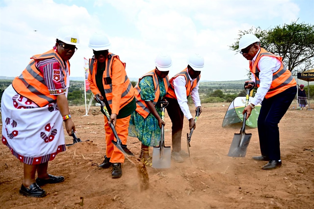 Public Works, Roads and Infrastructure MEC Nkakareng Rakgoale (from left), Sport, Arts and Culture MEC Nakedi Kekana, Capricorn District Municipality Mayor Mamedupi Teffo, Polokwane Municipality Mayor John Mpe and Premier Stan Mathabatha during the sod-turning of the Limpopo Provincial Theatre.