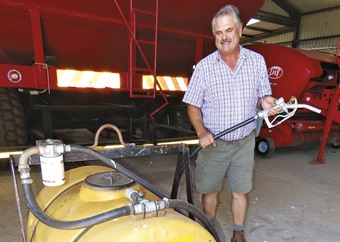 Boereplan: Gooi blitsig diesel in tydens planttyd