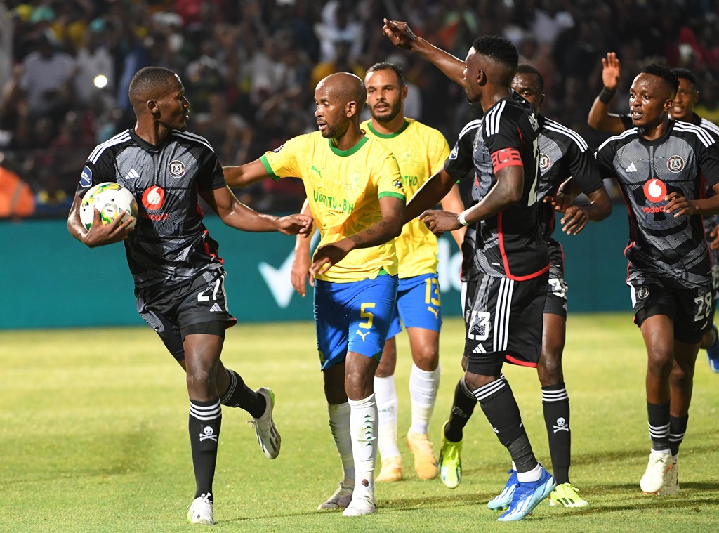 PRETORIA, SOUTH AFRICA - FEBRUARY 17: Tapelo Xoki of Orlando Pirates celebrate his goal with his team mates during the DStv Premiership match between Mamelodi Sundowns and Orlando Pirates at Loftus Versfeld Stadium on February 17, 2024 in Pretoria, South Africa. (Photo by Lee Warren/Gallo Images)