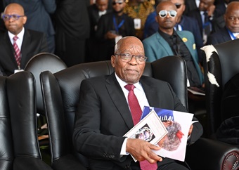 BREAKING: Former president Jacob Zuma survives car crash!