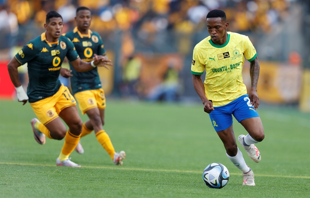 The gap between Kaizer Chiefs and Mamelodi Sundowns has widened with The Brazilians now miles ahead.