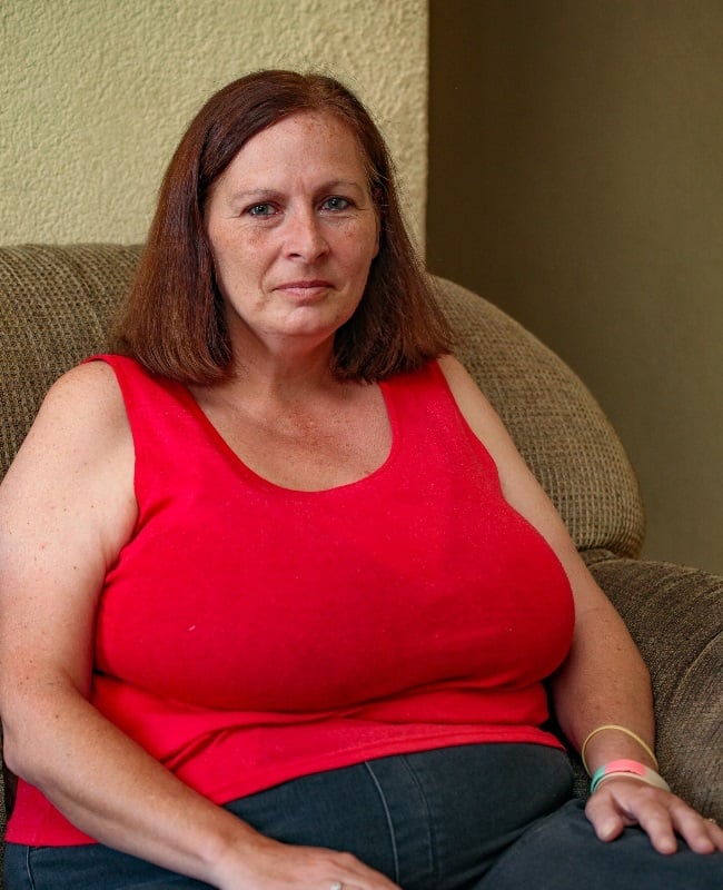 Every day is pure hell': Gauteng woman opens up about the agony of living  with 44GG breasts