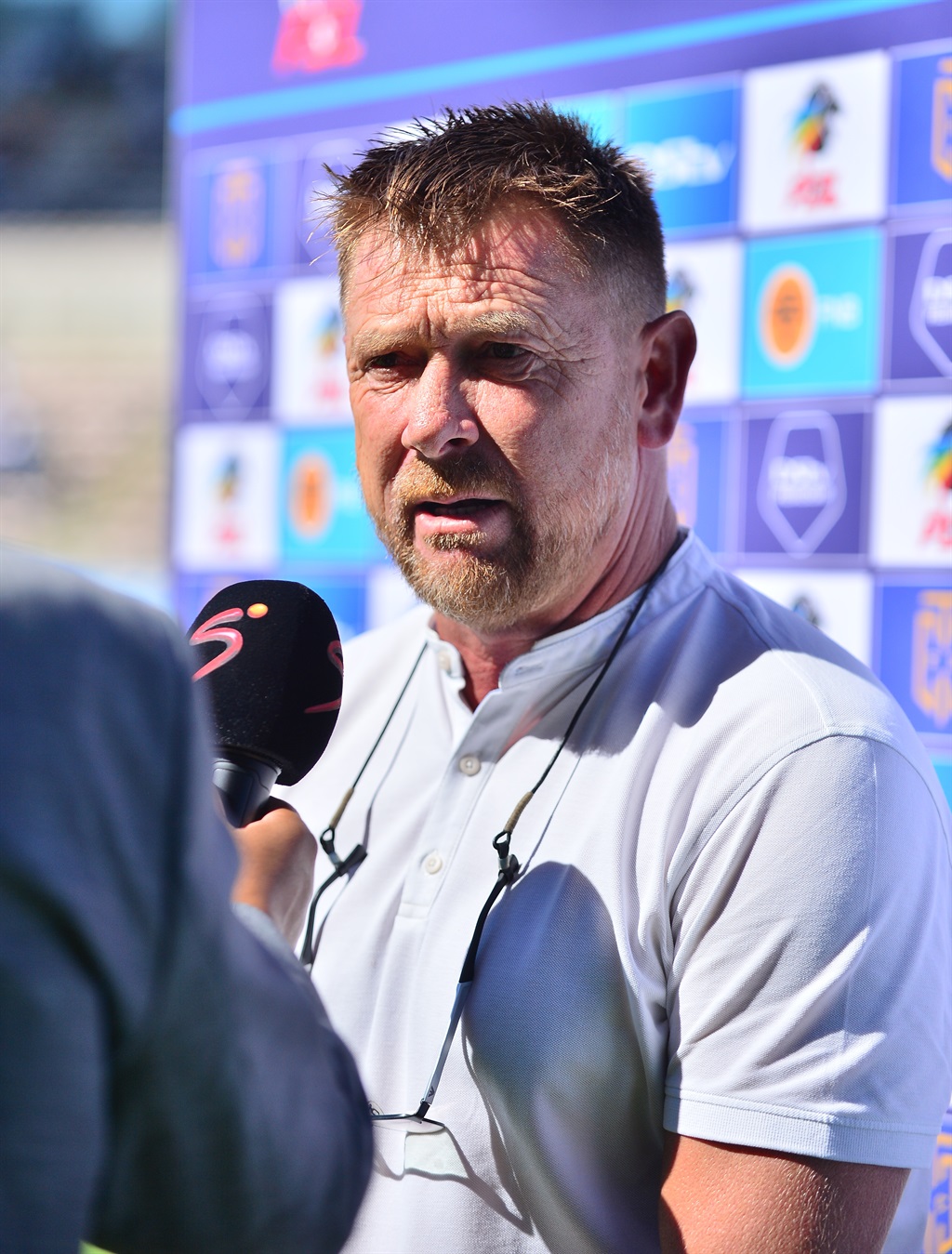 CAPE TOWN, SOUTH AFRICA - MARCH 30: Eric Tinkler (Head Coach) of Cape Town City FC during the DStv Premiership match between Cape Town City FC and Kaizer Chiefs at Athlone Stadium on March 30, 2024 in Cape Town, South Africa. (Photo by Grant Pitcher/Gallo Images)