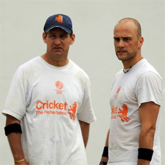 The Netherlands' Atse Buurman and coach Peter Drinnen. (AFP)