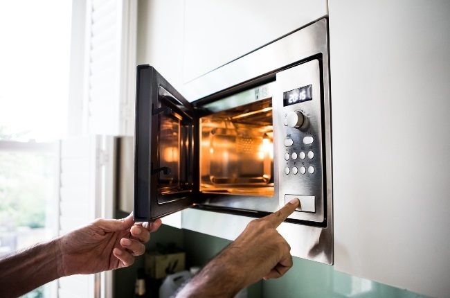 Prevent Drying Out Leftovers In The Microwave With A Clever Hack