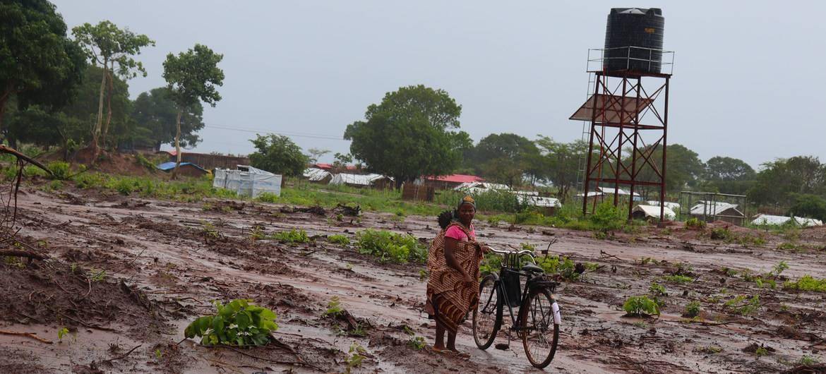 Honderdduisende mense is al haweloos gelaat deur geweld in die noorde van Mosambiek.   Foto: Verenigde Nasies
