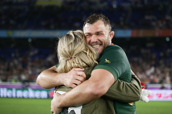 TOKYO, JAPAN -  NOVEMBER 02:  Duane Vermeulen of South Africa and his mother after the Rugby World Cup 2019 Final match between England and South Africa at International Stadium Yokohama on November 02, 2019 in Tokyo, Japan. (Photo by Juan Jose Gasparini/Gallo Images/Getty Images)