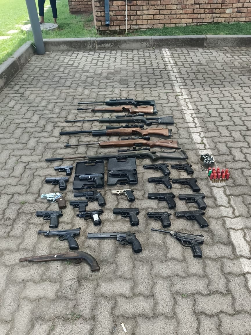 Police have several unlicensed firearms seized and suspect arrested for attempted murder. Photo by SAPS