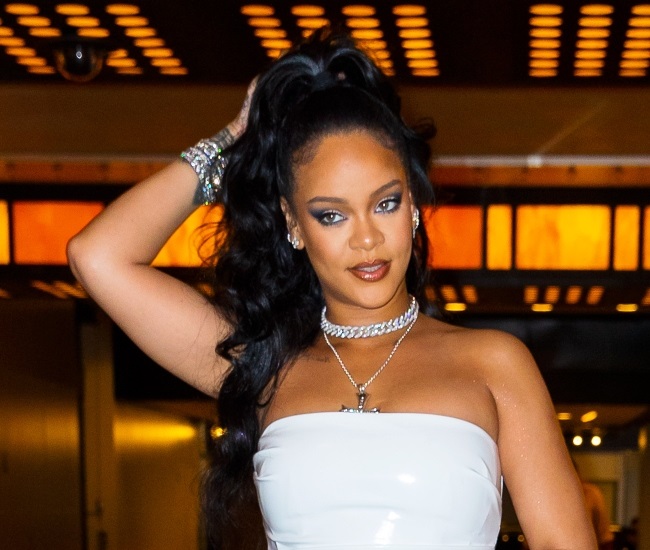 Iconic Hairstyles Rihanna Has Pioneered Over The Years Dailyz Online