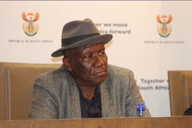 Caption: Minister of Police Bheki Cele during at a media briefing in Tshwane. Photos by Kgomotso Medupe .